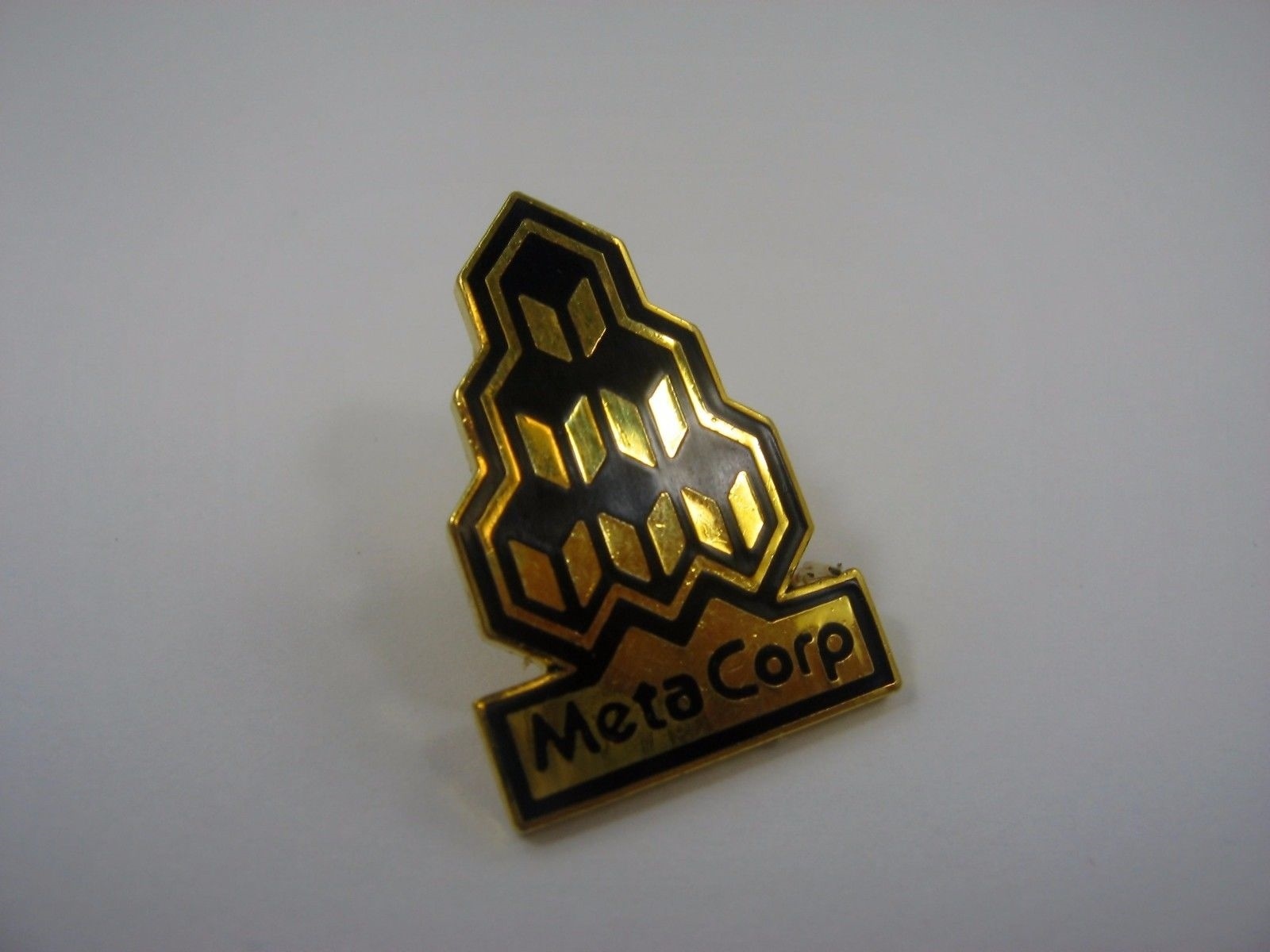 Vintage MetaCorp Lapel Pin System Shock Video Game Promo Gold Tone Black Enamel