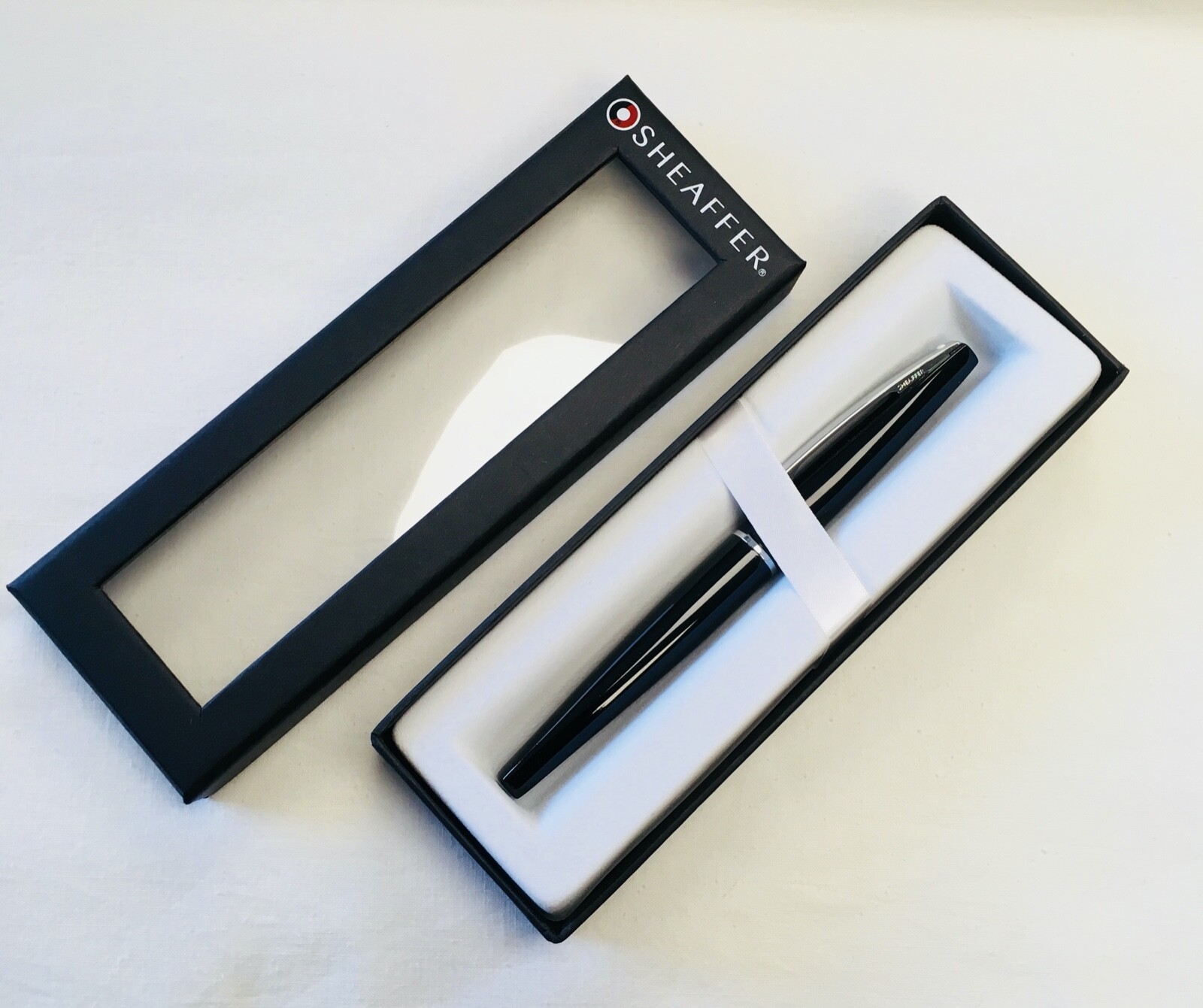 Sheaffer Taranis Gloss Black “B” Nib Fountain Pen -- DAMAGED BOX