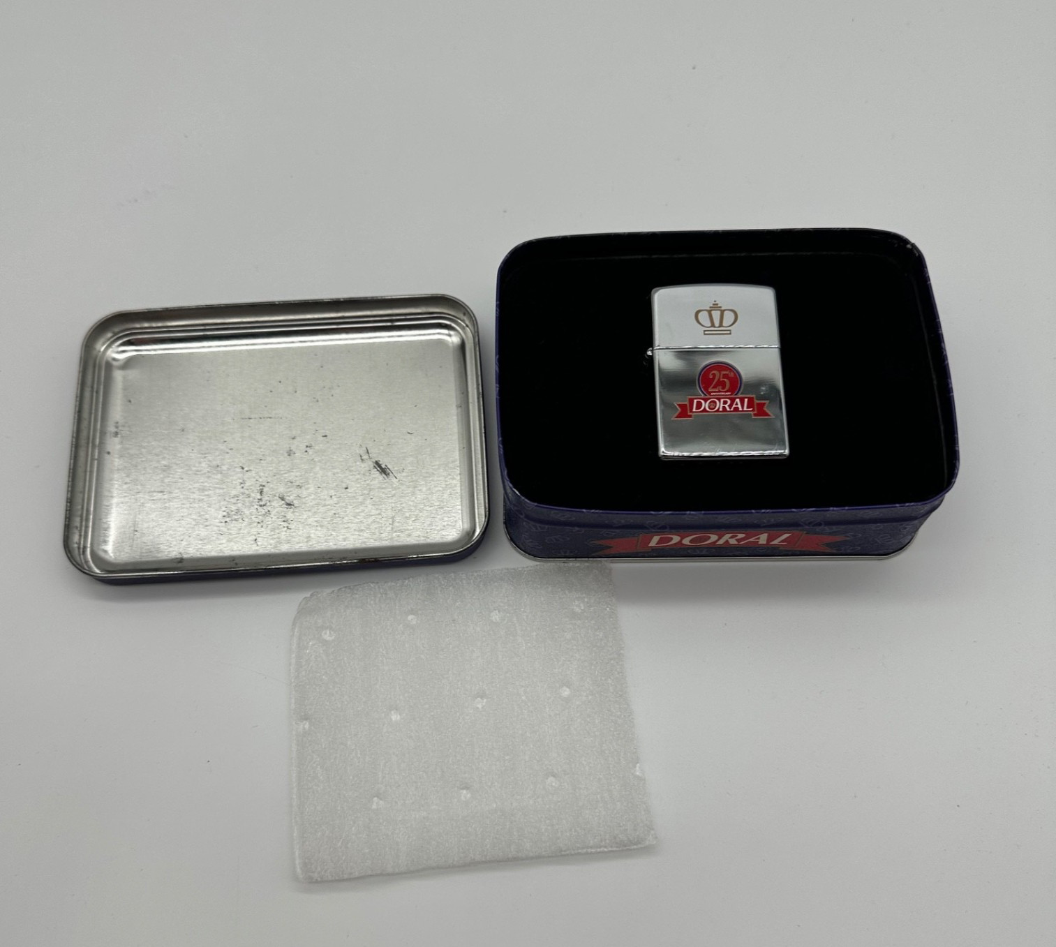 VTG NOS Unfired Empty 1995 Zippo Doral 25th Anniversary Cigarette Lighter in Tin