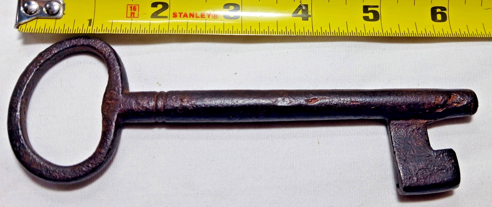 RARE Antique 17th-18thC Skeleton Key Hand Wrought Iron 6.25