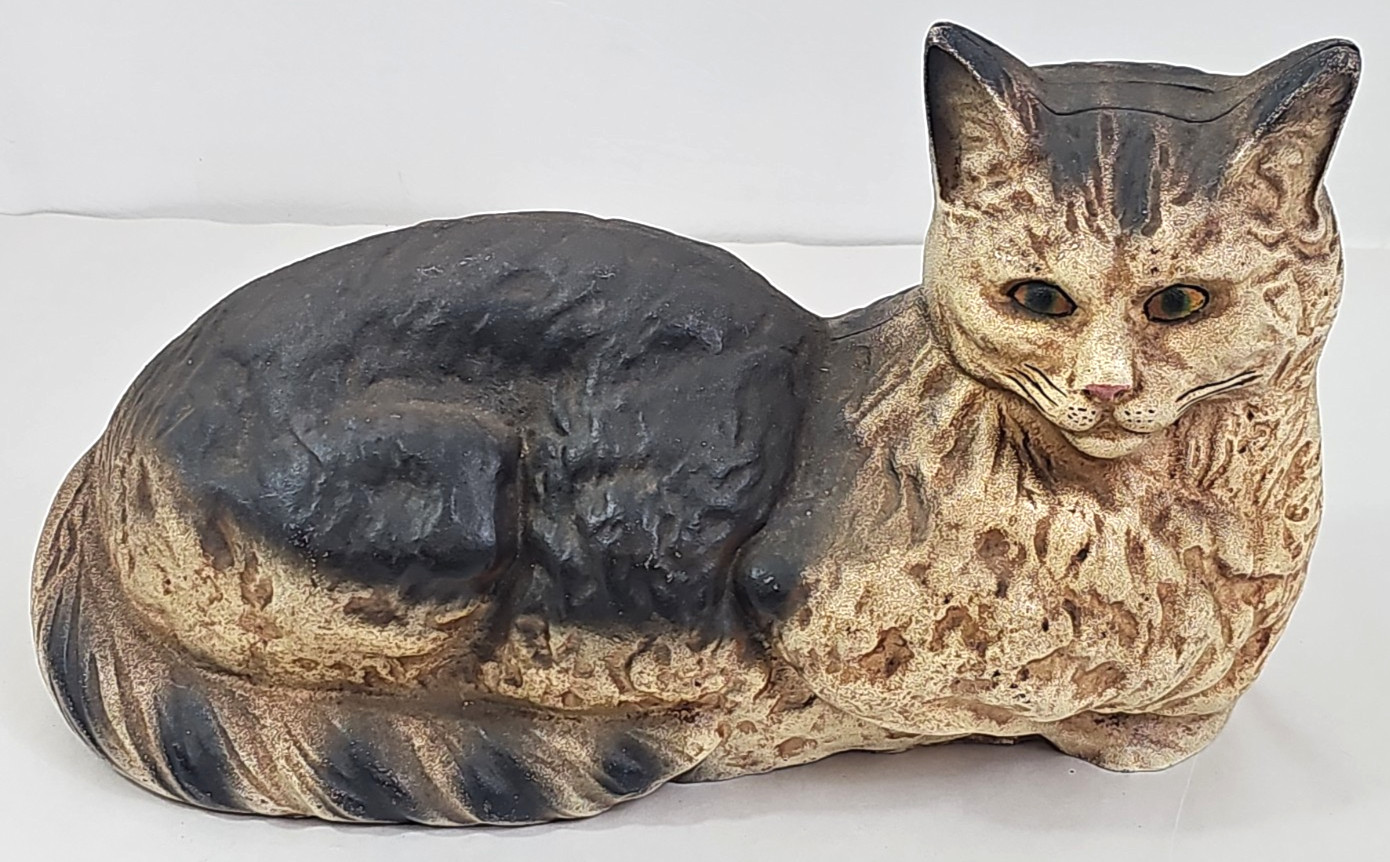 Vintage Cast Iron Cat Sculpture ~ Doorstop ~ Almost 11 Pounds