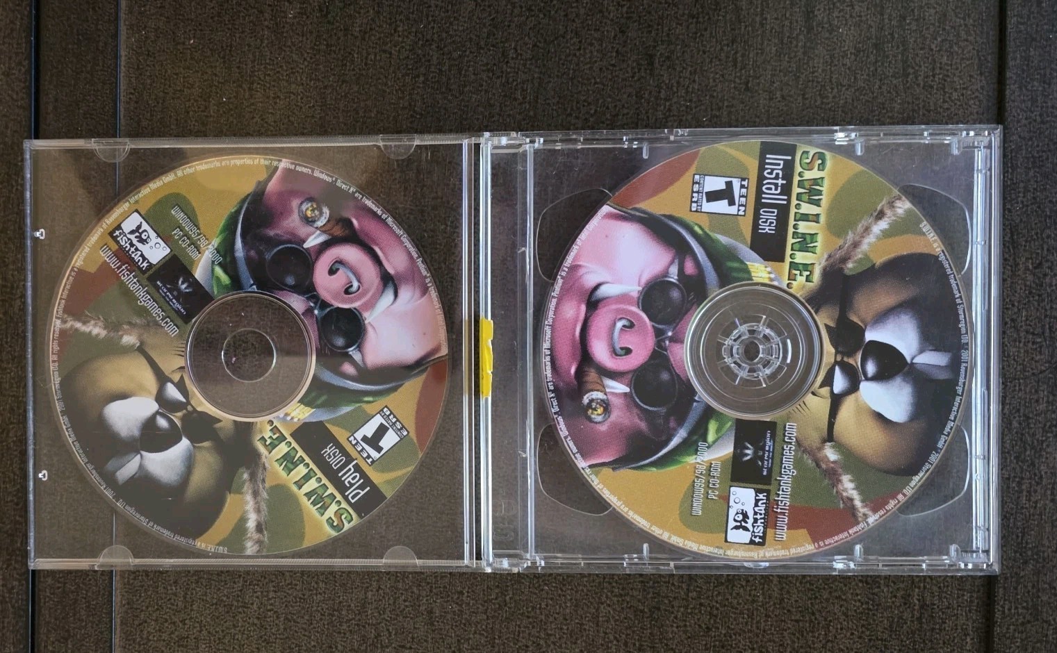 2001 S.W.I.N.E. SWINE PC Action Adventure Strategy Game Fish Tank 2 discs Nice