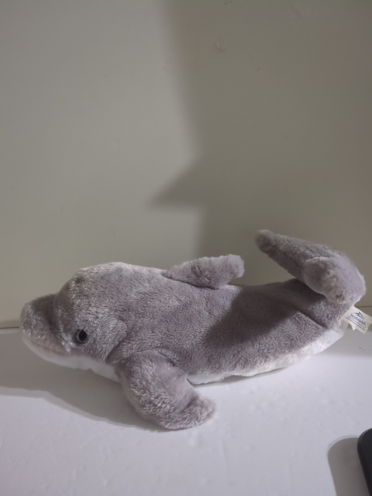 Seaworld  Polyester  Stuffing Authentic Bottlenose Dolphin Grey / White 