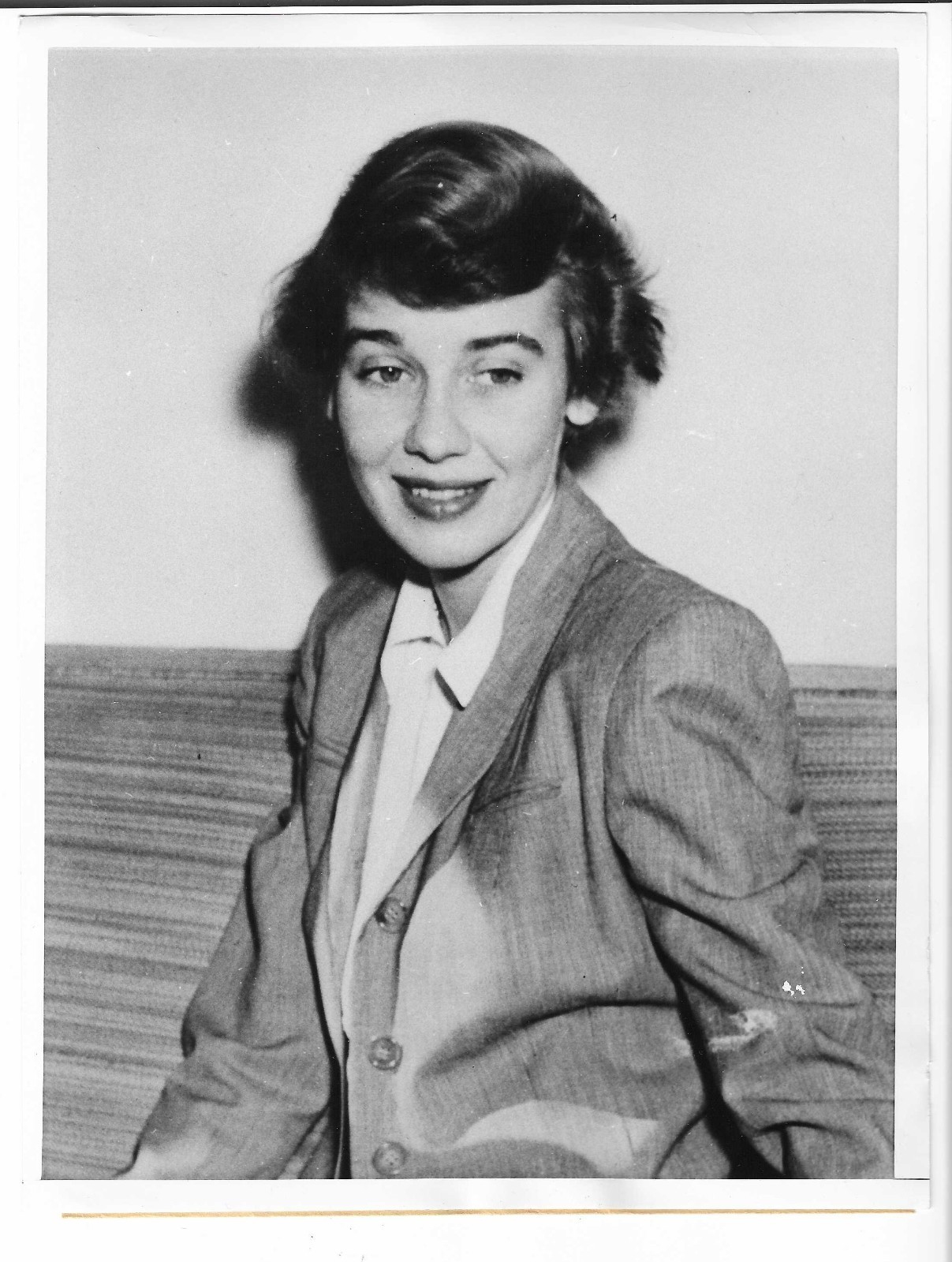 Cary Grant's Wife Vintage 1956 Press Photo Rescued Andrea Doria Betsy Drake 9x7