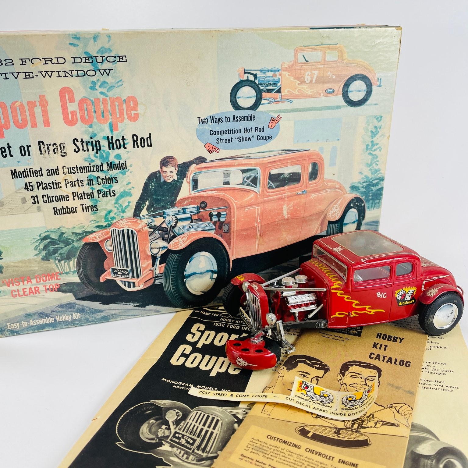 Monogram 1932 Ford Deuce Sport Coupe Model Kit Hot Rod Red 5-Window PC57 Built