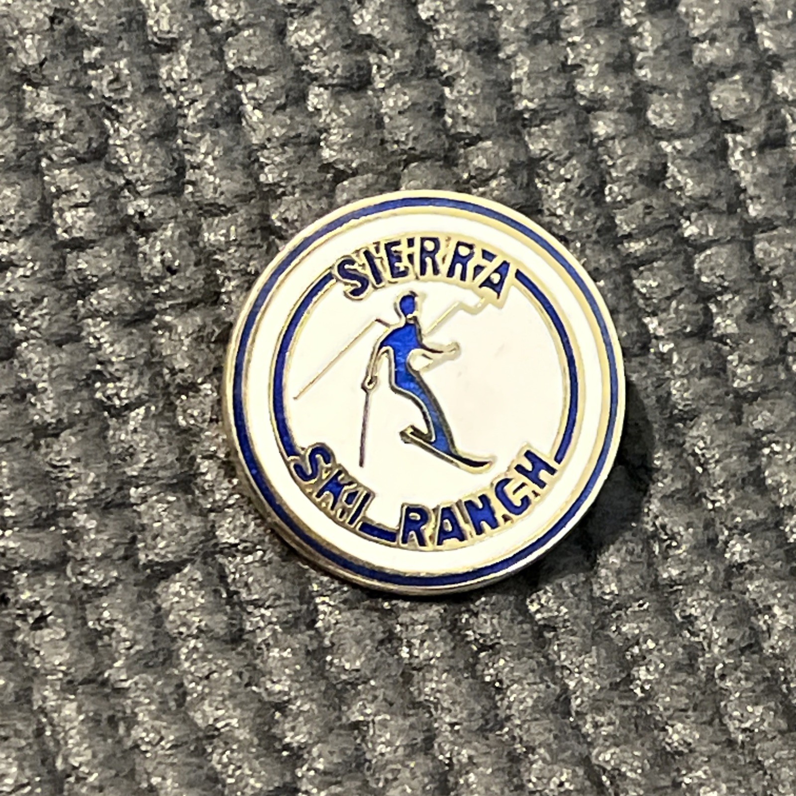 Sierra Ski Ranch Lapel Hat Pin Vintage Tahoe California Souvenir P8040