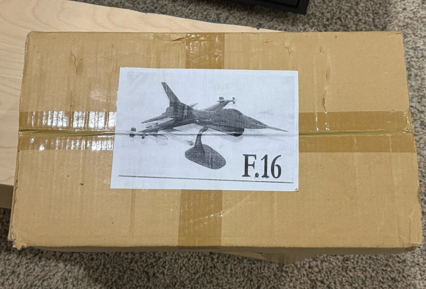 F-16 ( F16 ) Falcon  Mahogany Wood Desktop Airplane Model BRAND NEW IN BOX