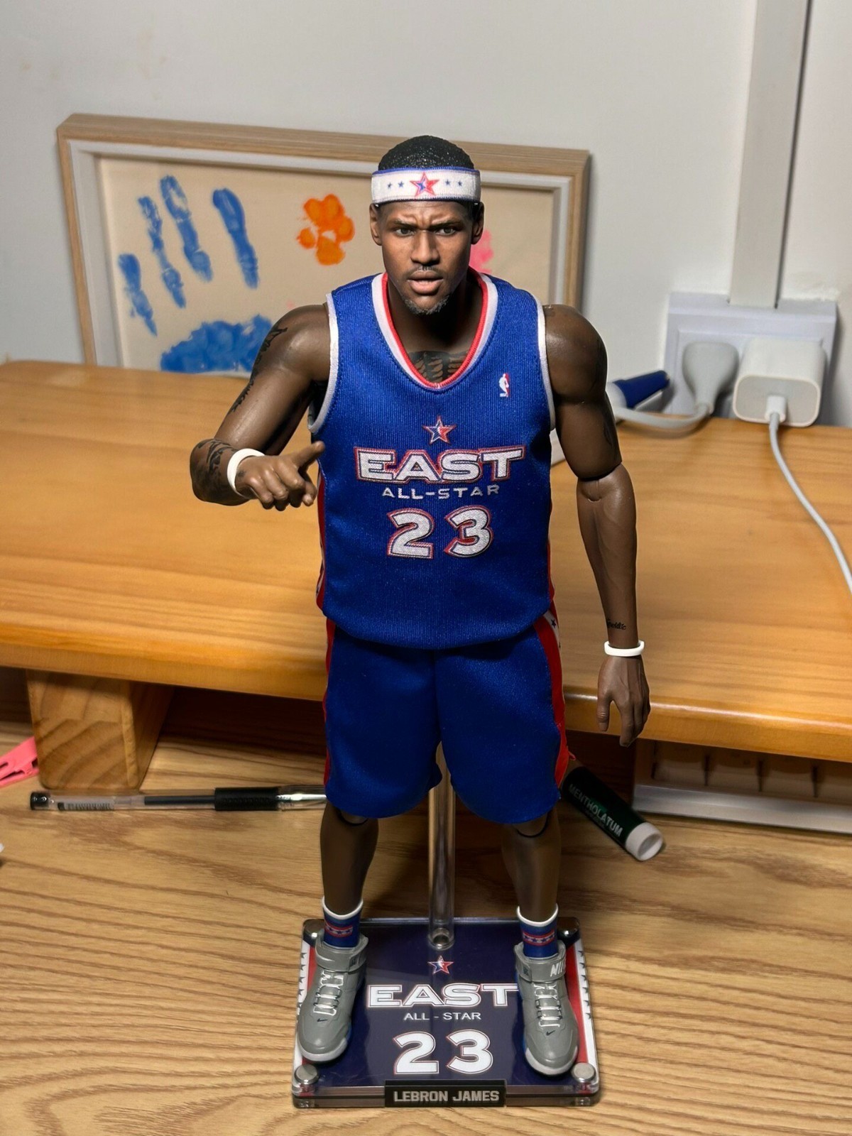 aom custom 1/ 6 james