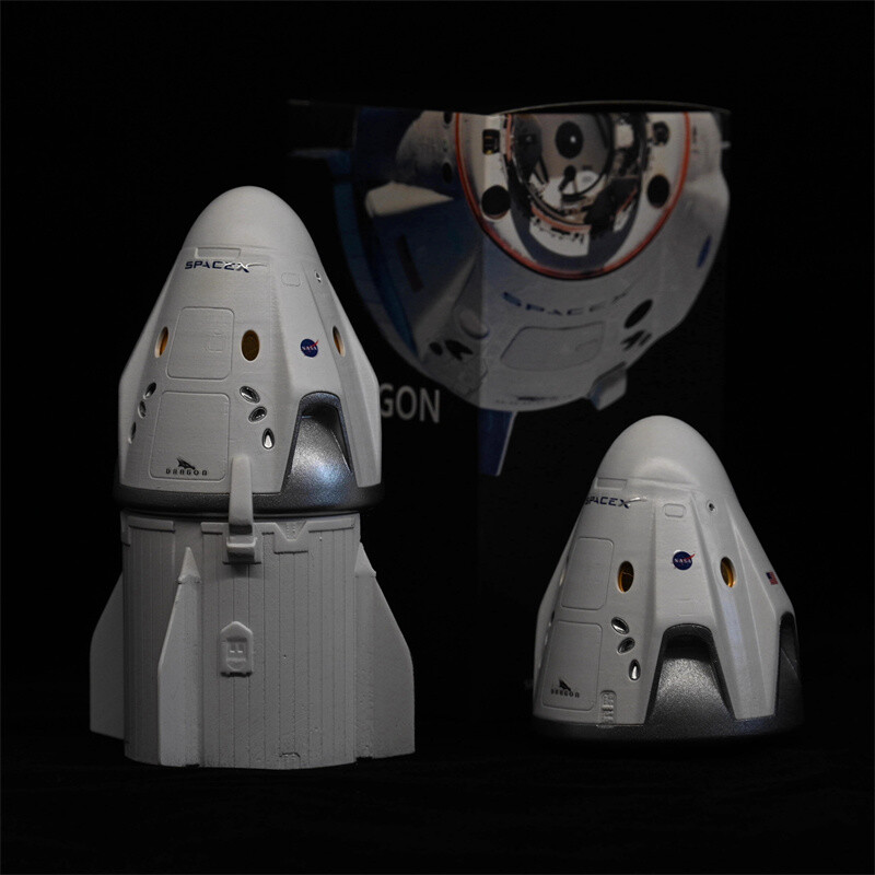 1:55 Scale SpaceX Crew Dragon Spacecraft Painted Resin Model Toy Display Gift