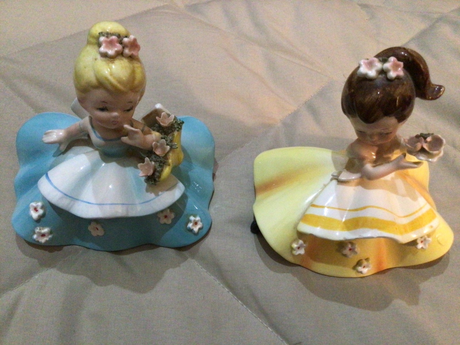 Lot of 2 Vintage Lefton Figurines #2821 Blue & Yellow - As Is Flaws