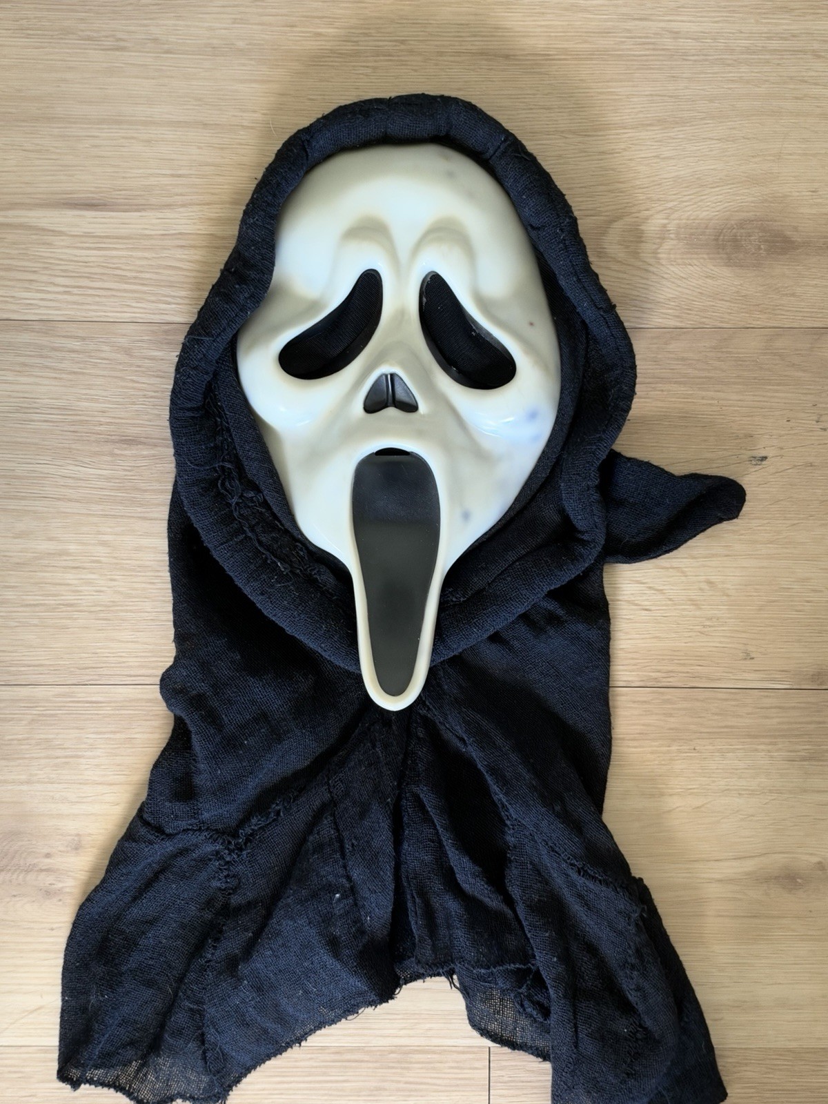 VTG Ghostface GITD Ultra White Collector’s Edition Scream Mask