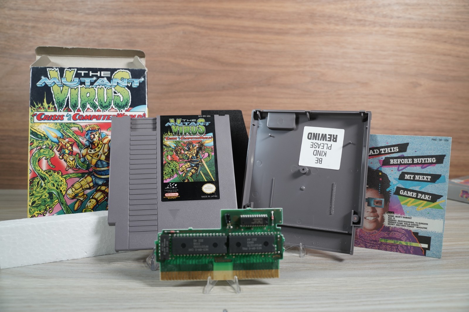 The Mutant Virus: Crisis in a Computer World (Nintendo NES) with Box no manual
