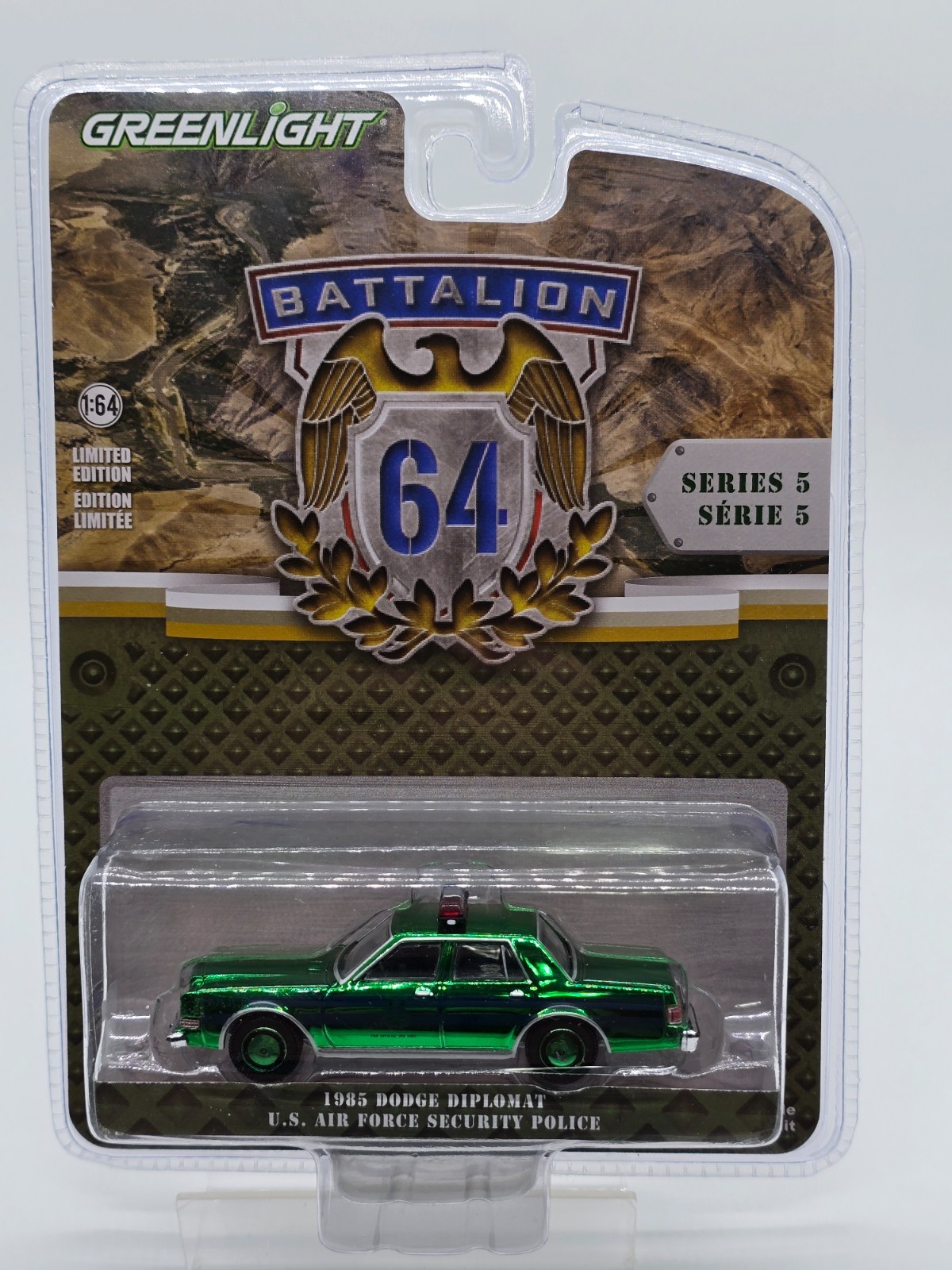 Greenlight Battalion  '85 Dodge Diplomat GREEN SUPER CHASE U.S. AIR FORCE POLICE