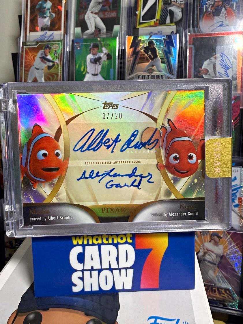 Topps 2025 Pixar Gold Finding Nemo Gold Golden Duo Auto Marlin/Nemo GDA-BG /20