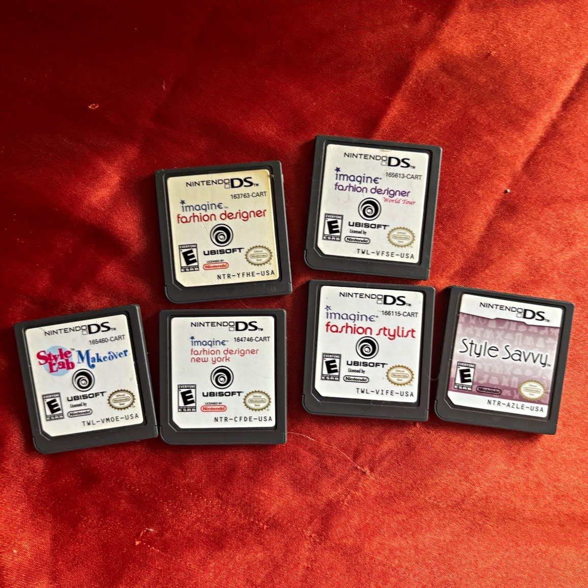 Nintendo Ubisoft Nintendo DS Imagine Fashion Designer Stylist Makeover Game Lot