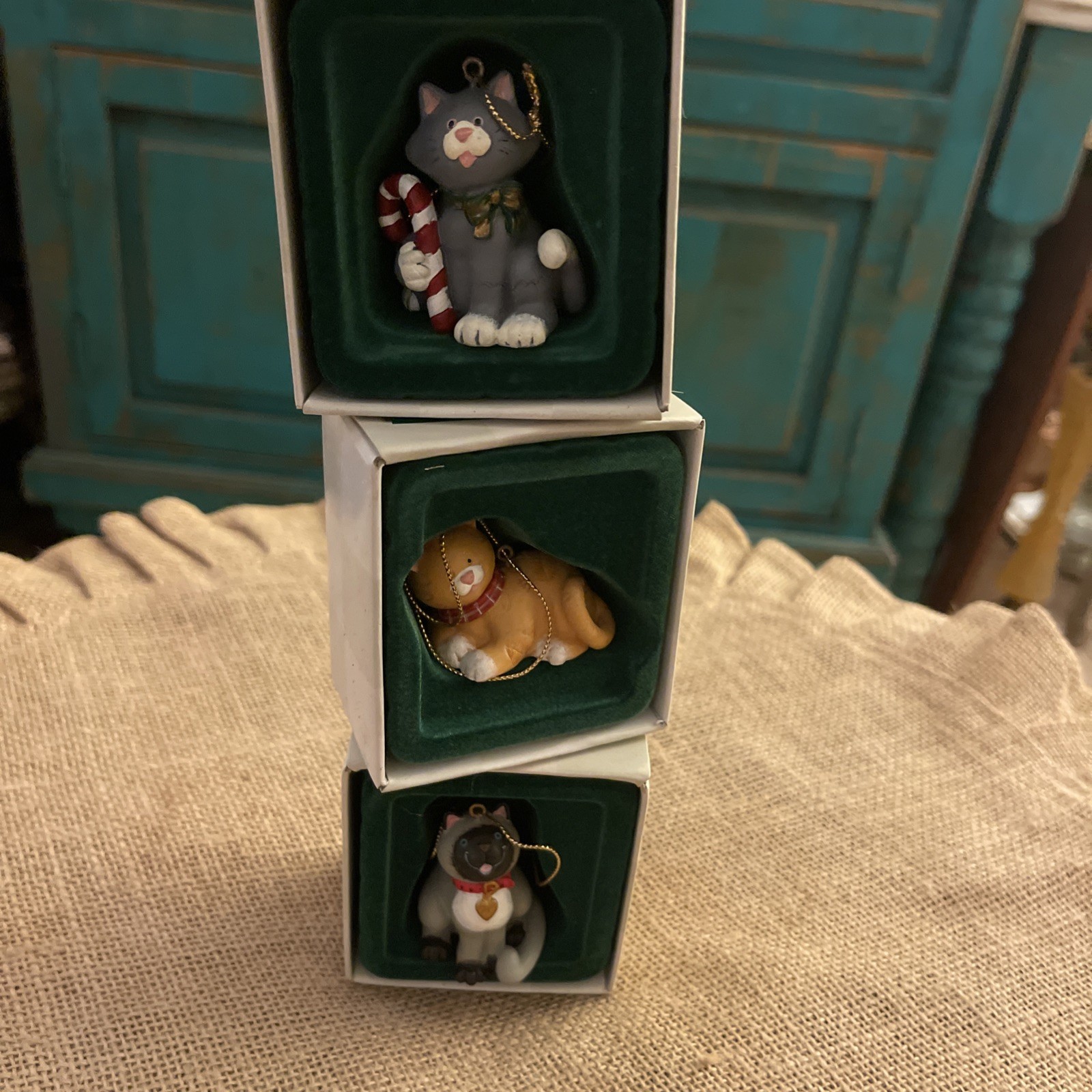 Vintage Russ Wags to Whiskers Hand painted Cat Ornament Lot -3 Never Displayed