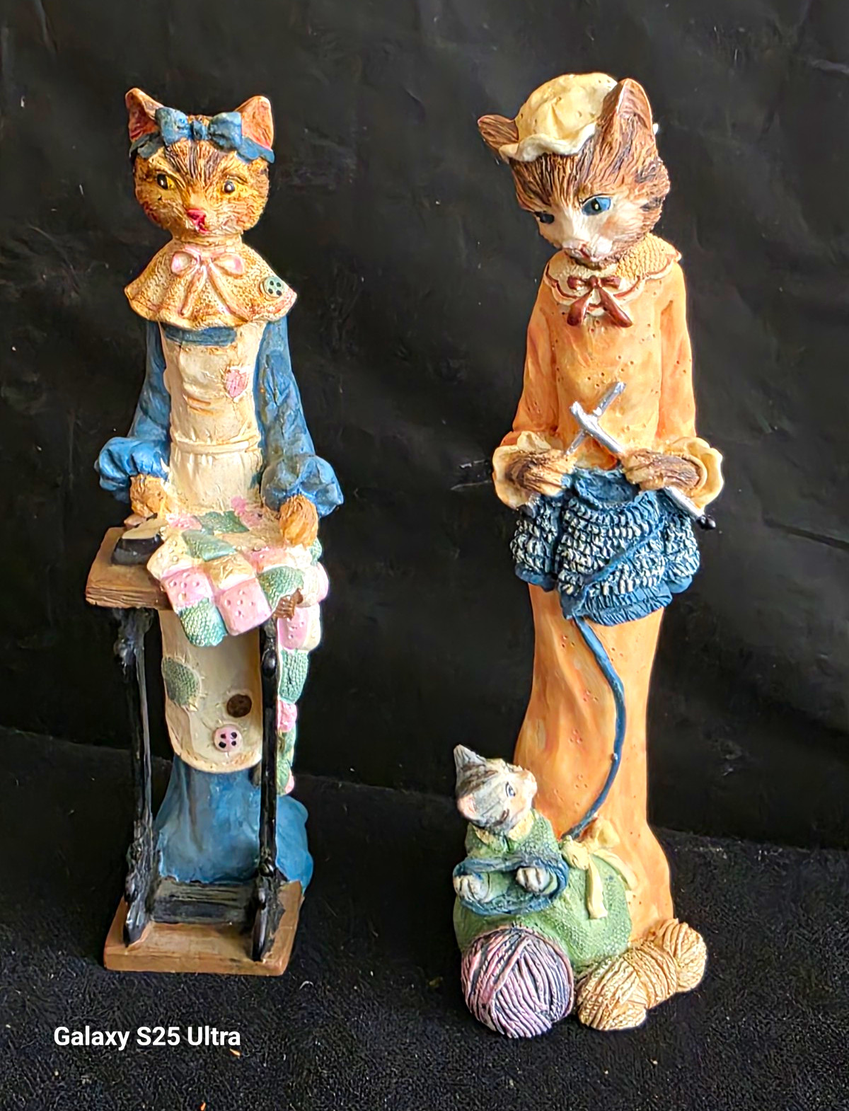 Vtg 1990s Pencil Cat Figurines Pair / Sewing Knitting Folk Art Feline Resin 6”