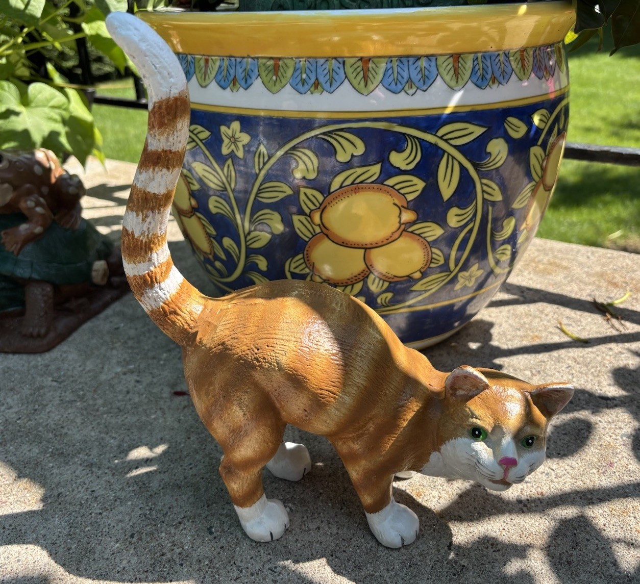 Adorable Vtg Hubley Style Cast Iron Hand Painted Calico Cat, Door Stop