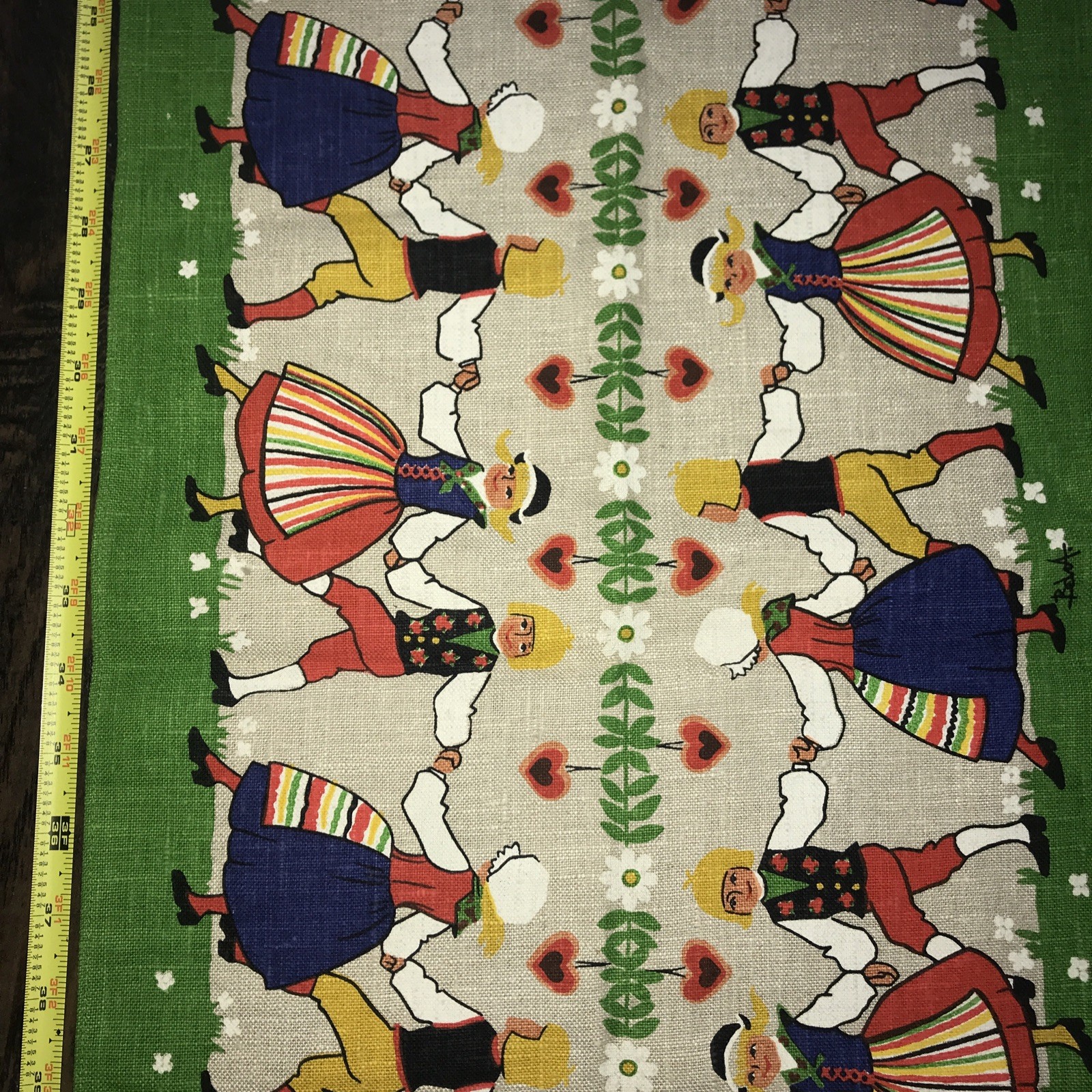 Vintage Souvenir Folk Art Table Runner & Doilie