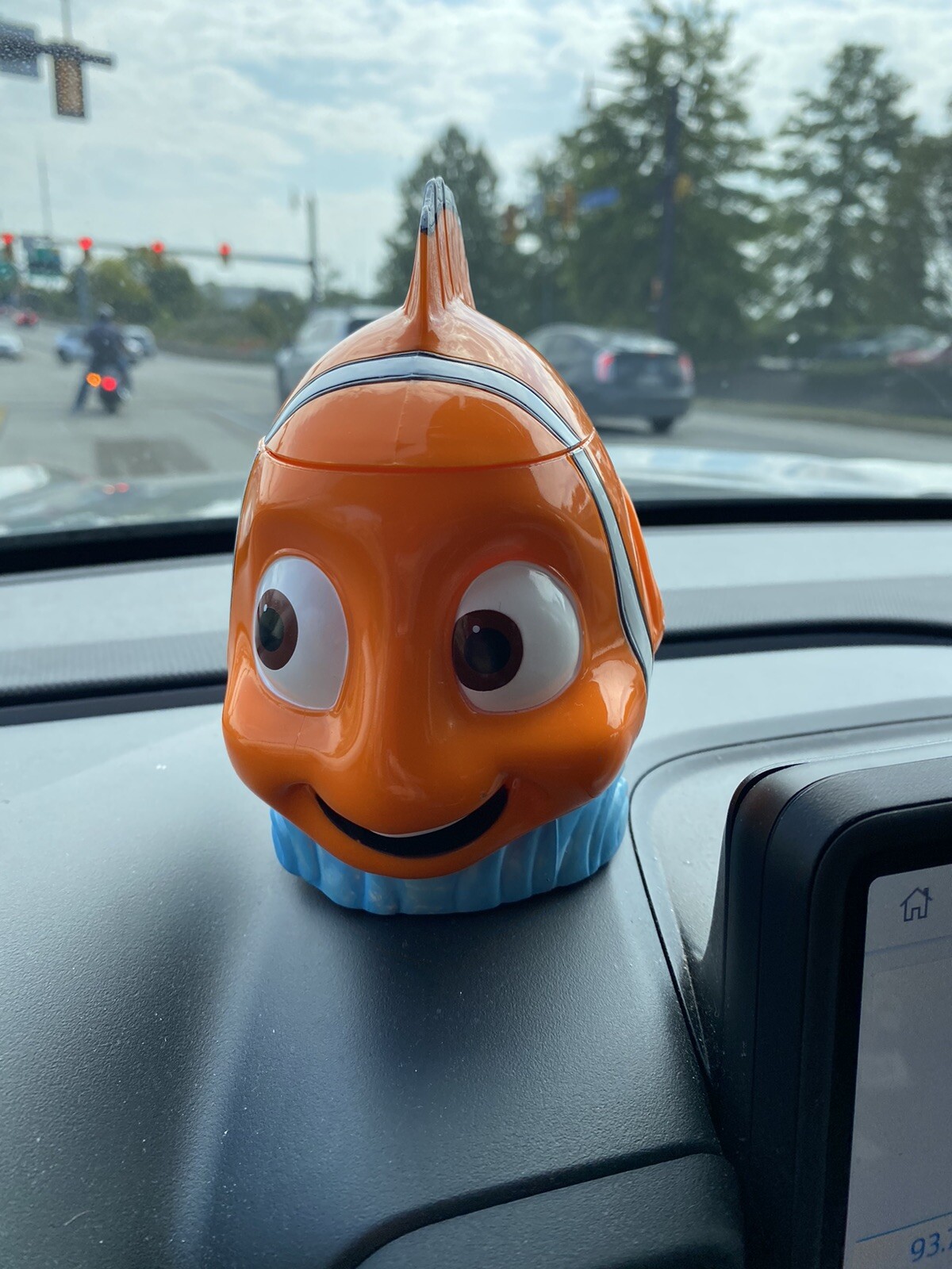 Disney On Ice Finding Nemo - Fish - 3D Plastic Orange Flip-Lid Mug/ Cup