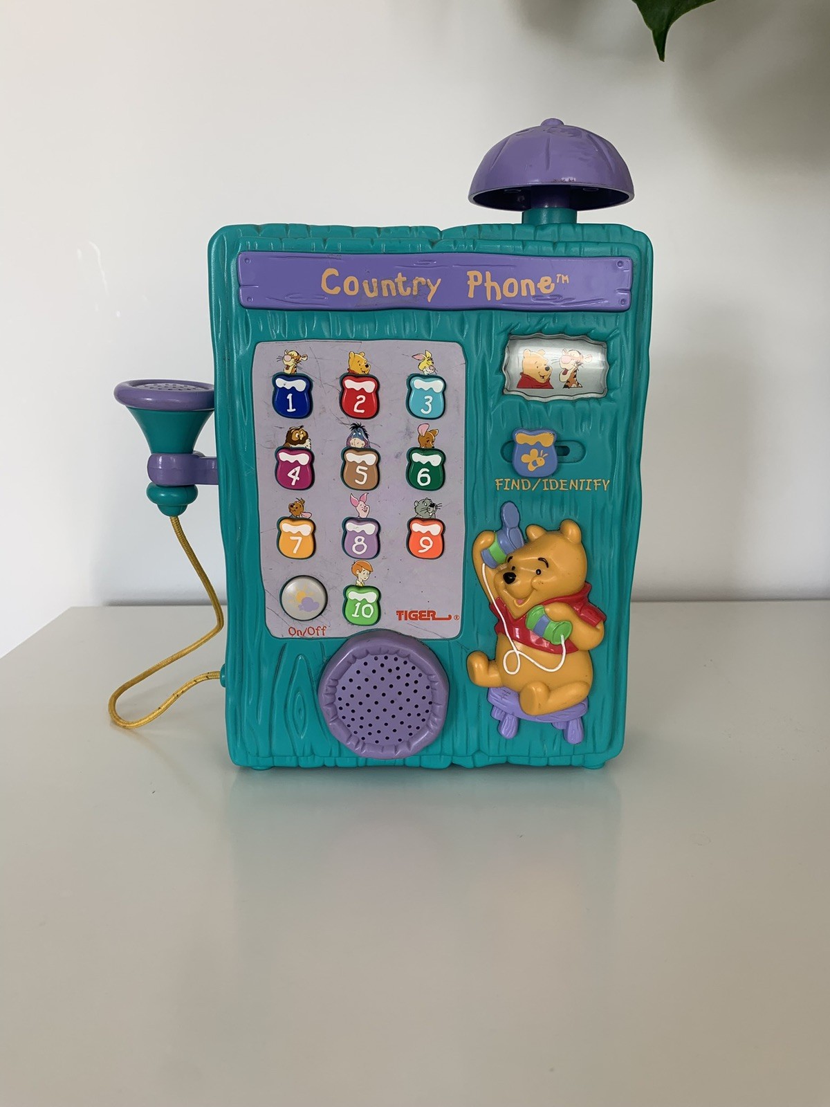 Disney - Winnie The Pooh - Country Phone - 1997 Tiger Electronics - Vintage 