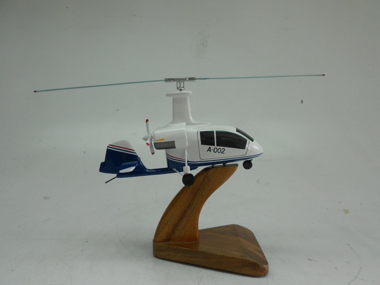 A-002 Irkut Auto-Gyro Rotorcraft Helicopter Desk Wood Model Small New