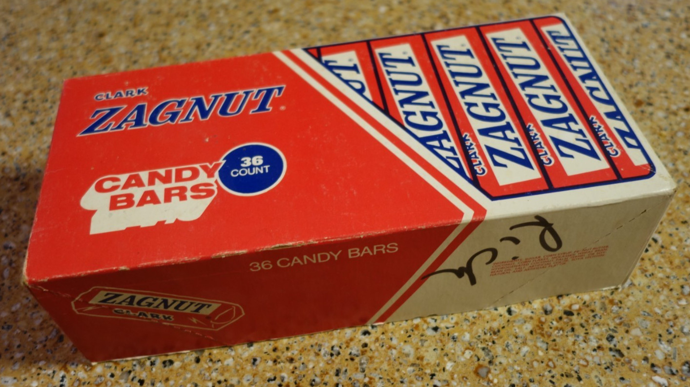 VINTAGE Original 1970's Clark ZAGNUT 36 Count Candy Bar, Box Only