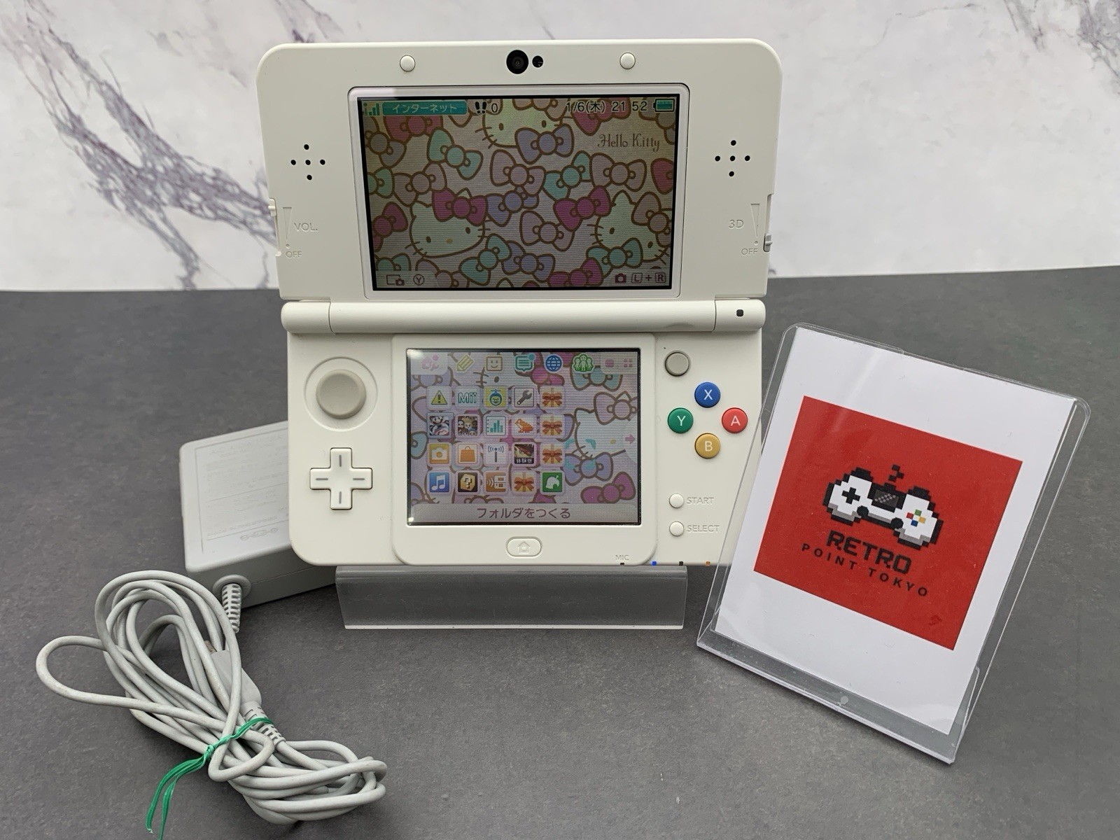 New Nintendo 3DS KTR-001 Hello Kitty Console Kisekae Plate Pack NTSC-J Tested