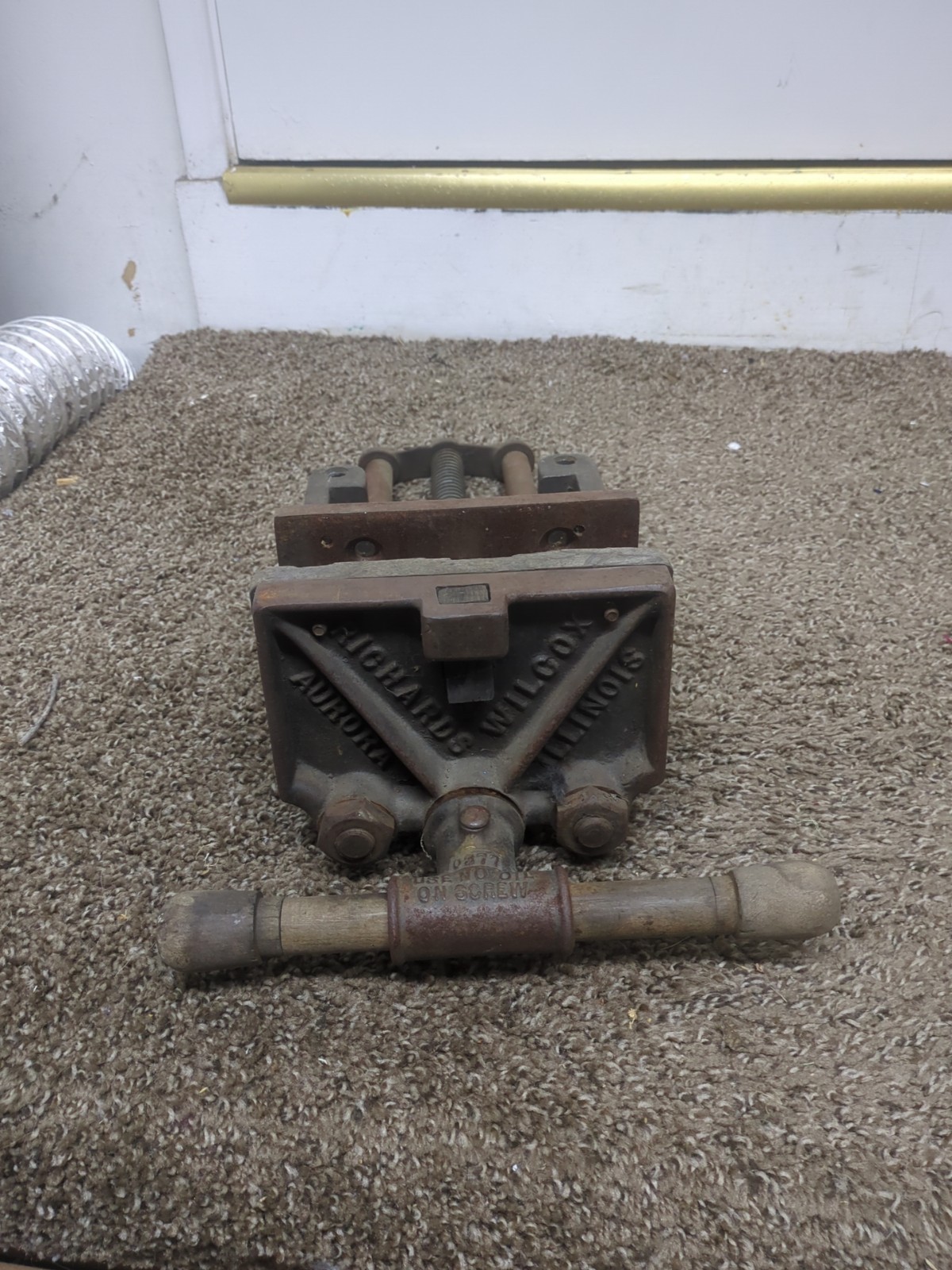 Vintage Richards Wilcox 7” Wood Woodworking Vise 