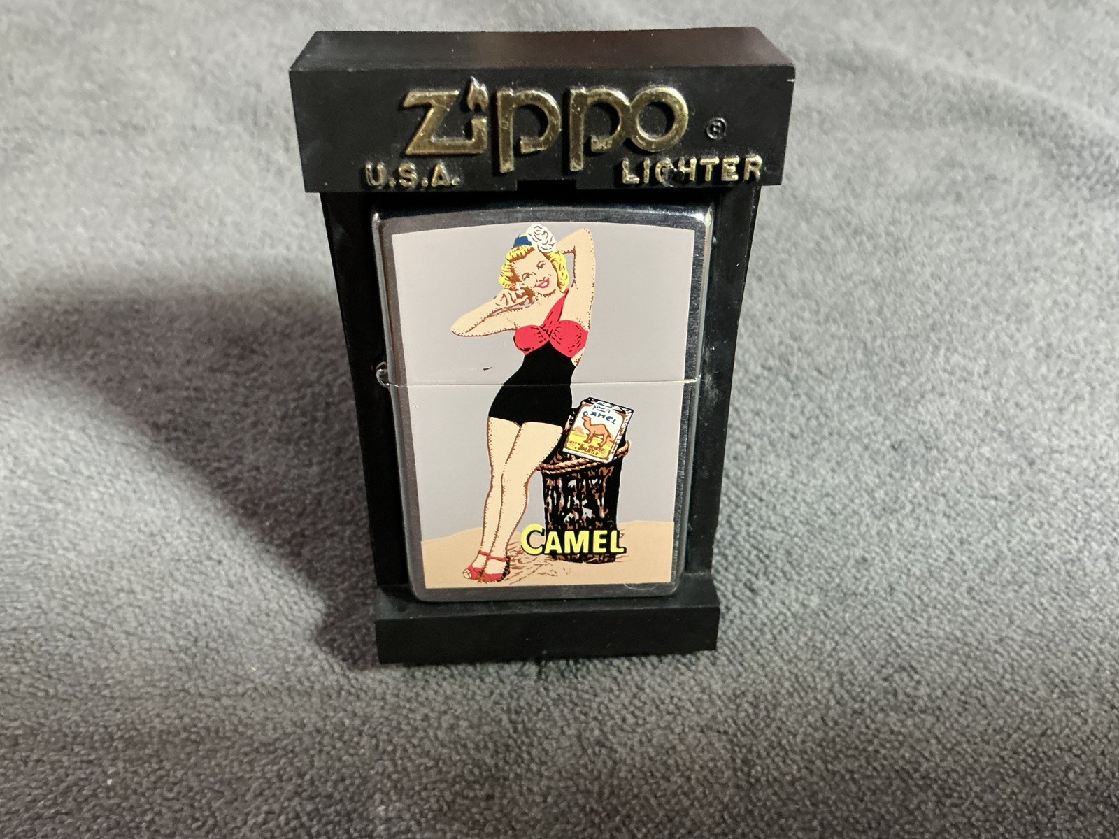 ZIPPO 1997 CAMEL BATHING SUIT BEAUTY PINUP GIRL LIGHTER - UNFIRED