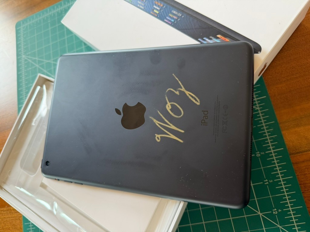 STEVE (WOZ) WOZNIAK Signed Ipad Mini Model A1432