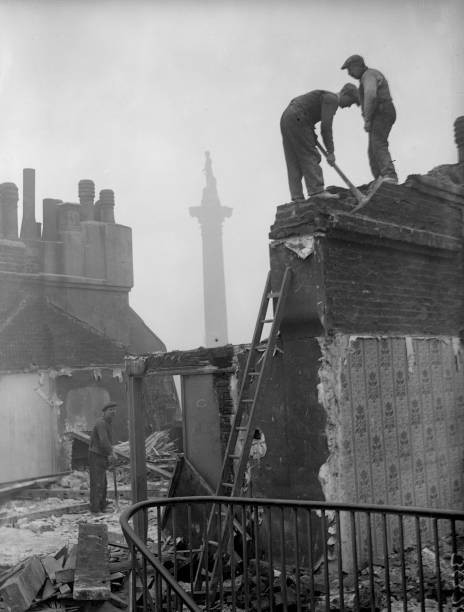 Workmen Demolish Morley'S Hotel In Trafalgar Square 1931 Old Photo