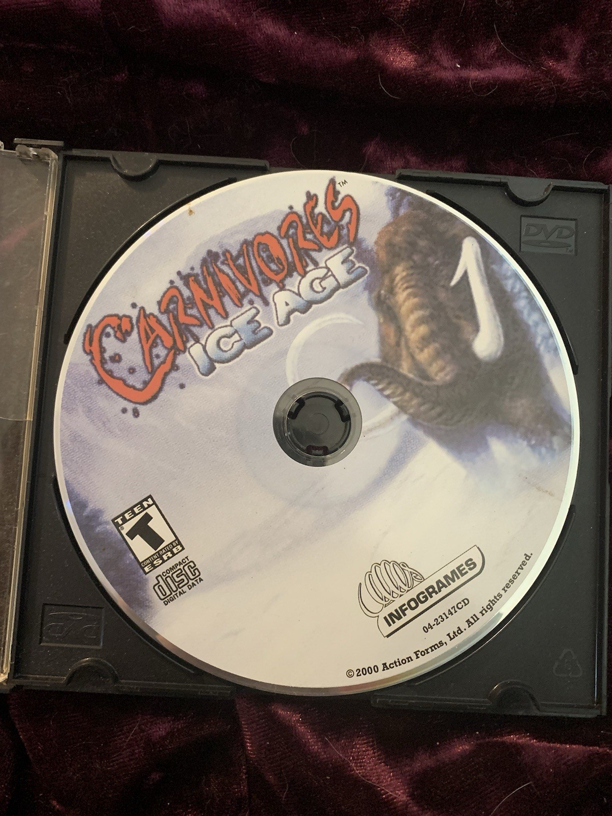 CARNIVORES ICE AGE PC Game WIN 95- WIN XP v. 2000 Infogrames