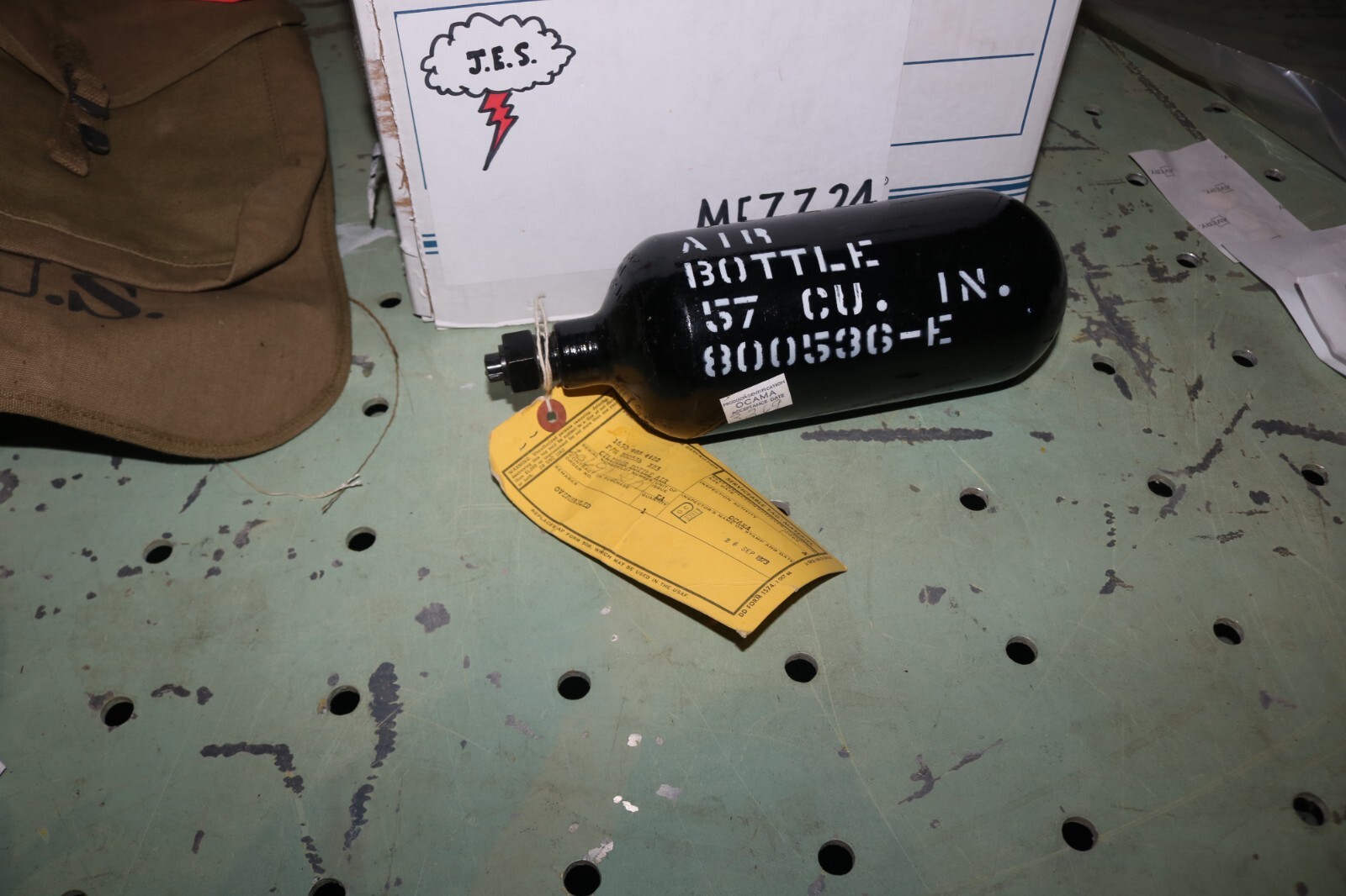 Vintage USAF pneumatic accumulator bottle PN 800536-e 57 cu. inch
