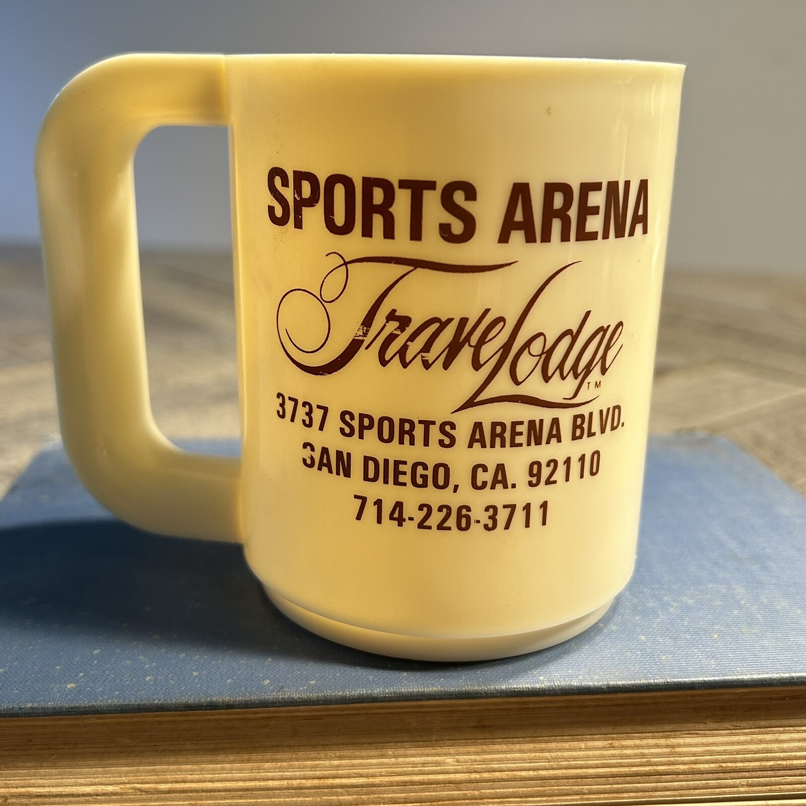 RARE San Diego Sports Arena TraveLodge So CA Vintage Am Pro Line Stackable Mug