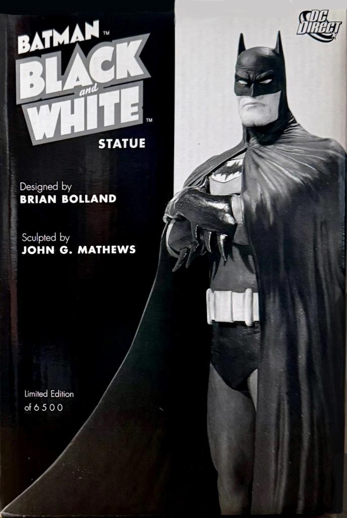 BATMAN BLACK AND WHITE BRIAN BOLLAND STATUE