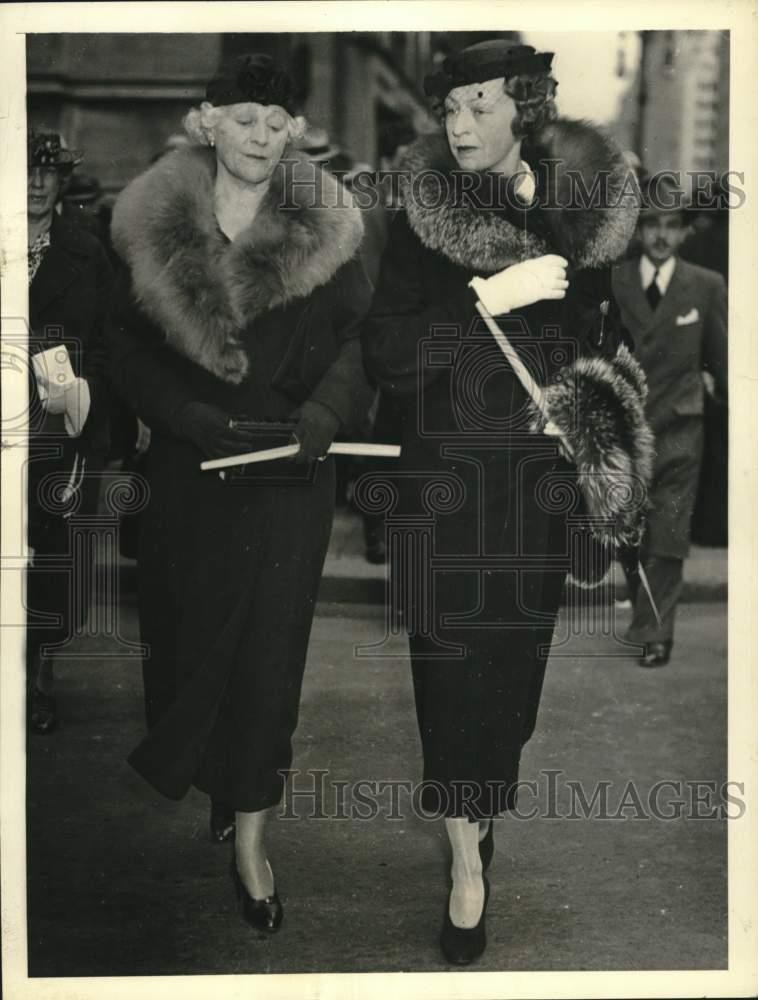 1935 Press Photo Mrs. Cornelius Vanderbilt & Mrs. Henry G. Davis, 3rd