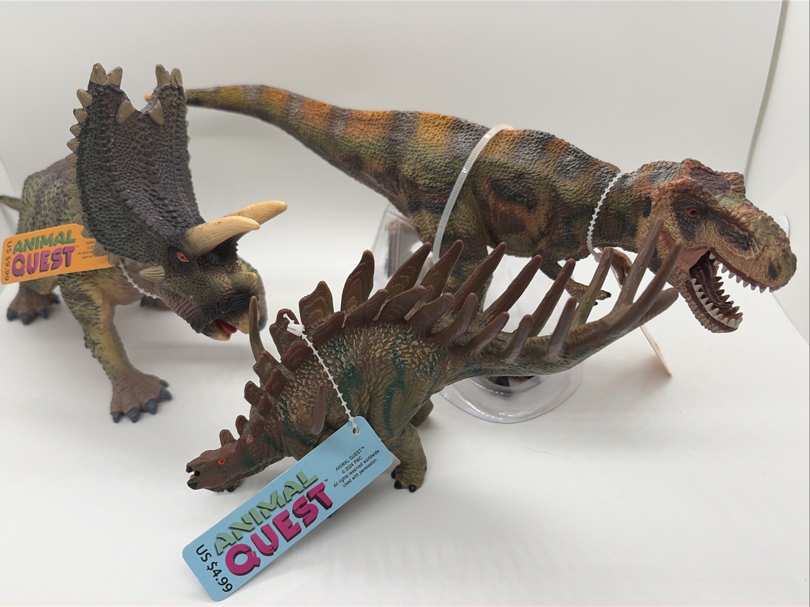 Animal Quest Dinosaur (3) NEW WITH TAG  Triceratops, Tyrannosaurus, Kentro..T7