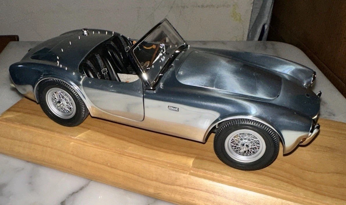Rare Exoto 1962 Shelby Cobra 260 Polished Aluminum 1:18 w/ Display Case