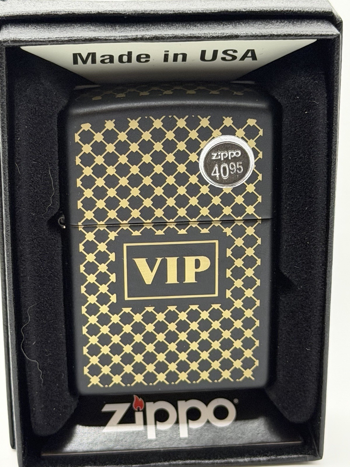 Vintage 2013 VIP All Around Gold Weave Black Matte Zippo Lighter New B9