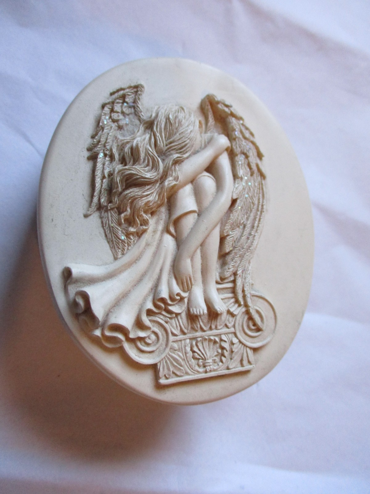 Angelstar 2001 Trinket Box Sad Angel Wish Strength Glitter Wings Lidded gift