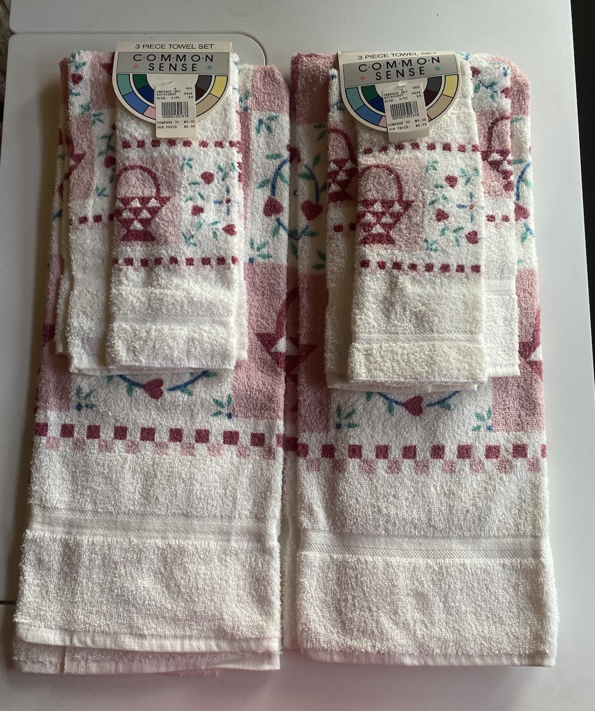 2 sets of NOS Vintage Tastemaker by Stevens 90s Basket and Heart Towel Sets