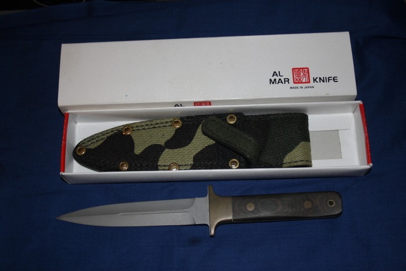 Rare Vintage  Al Mar Fang II dagger powder coated NIB