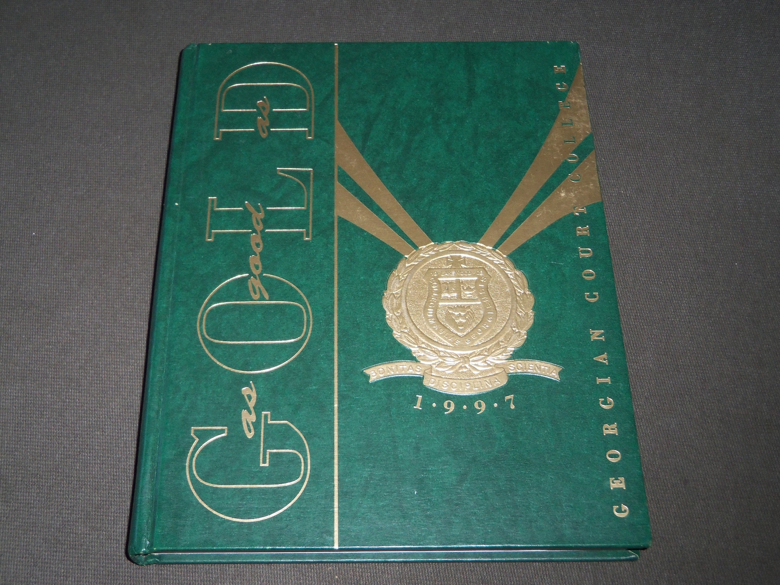 1997 THE COURTIER GEORGIAN COURT COLLEGE YEARBOOK - LAKEWOOD NEW JERSEY- YB 1392