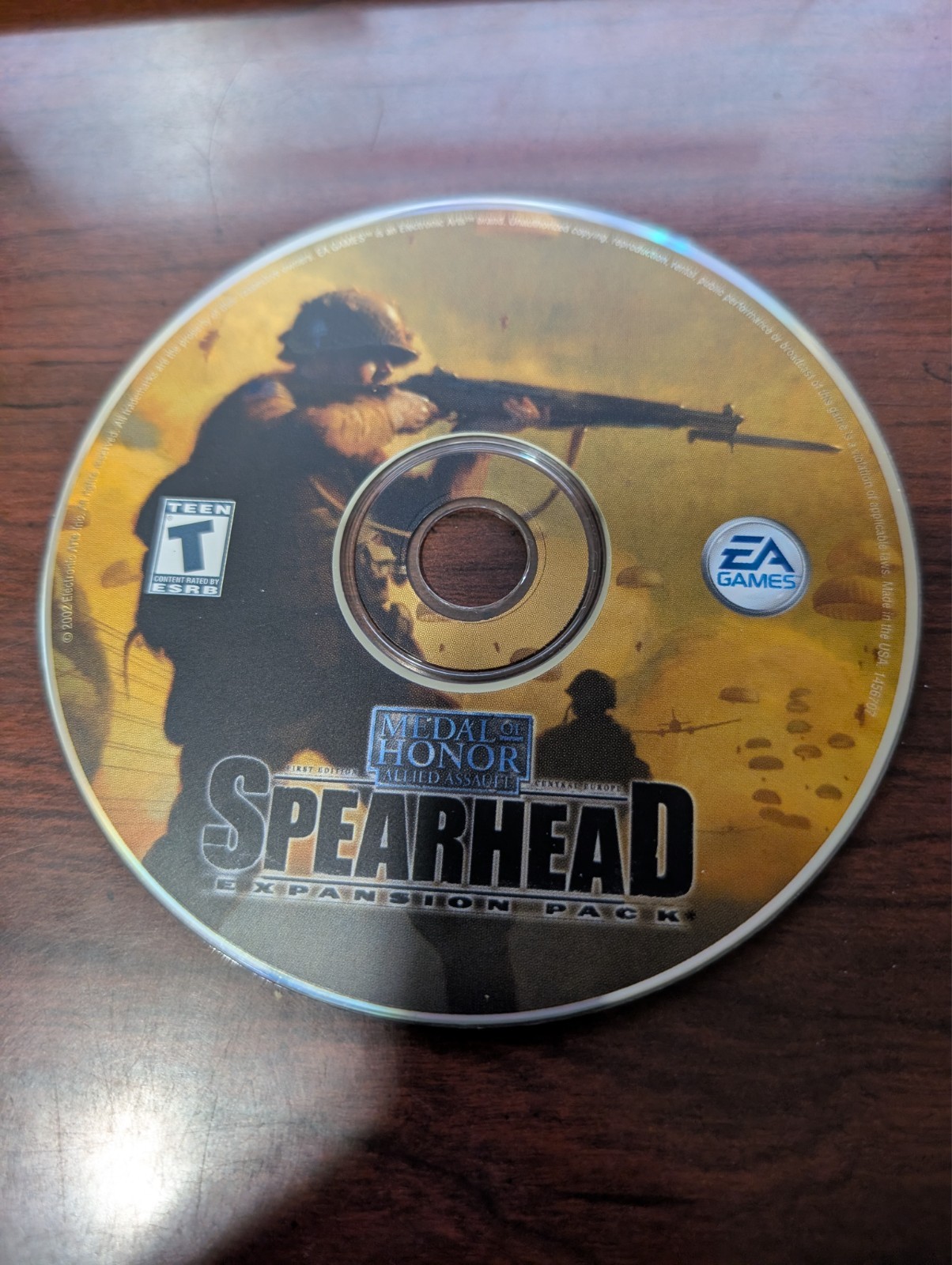 Medal Of Honor Spearhead (PC CD-ROM) NO TRACKING - DISC ONLY 7199