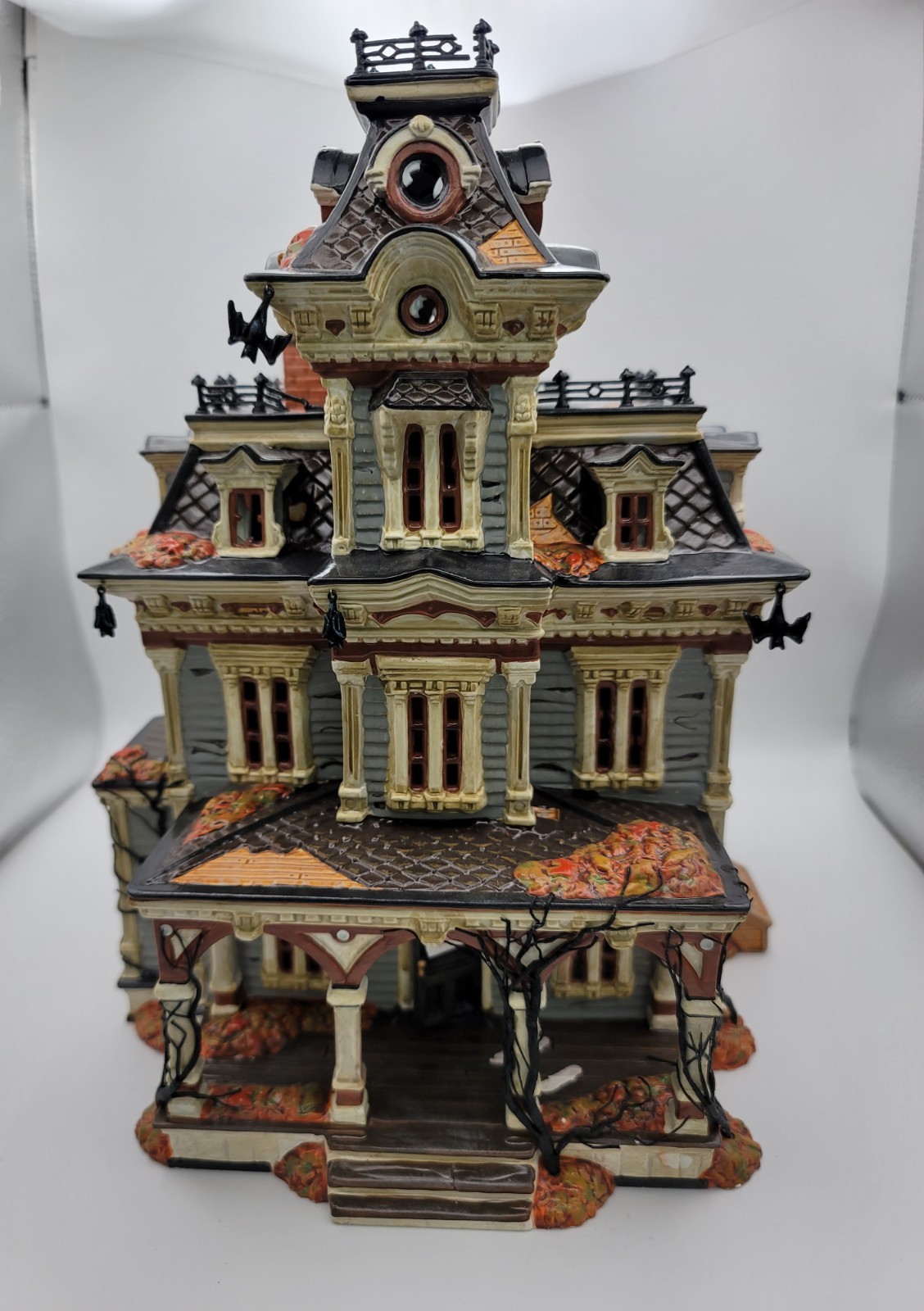 Department 56 Grimsly Manor Halloween Haunted House Retired no Lights, Sound