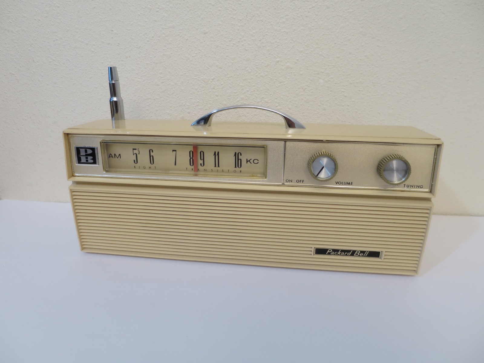 *RARE* Modified Packard Bell AR 851 AM Radio - The Gilligan's Island Radio