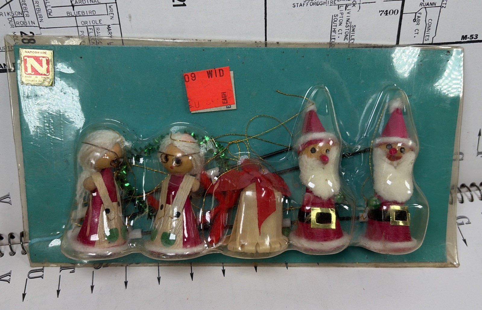 Set of 5 Vintage Napcoware Santa And Mrs. Claus ornaments in Original box Taiwan