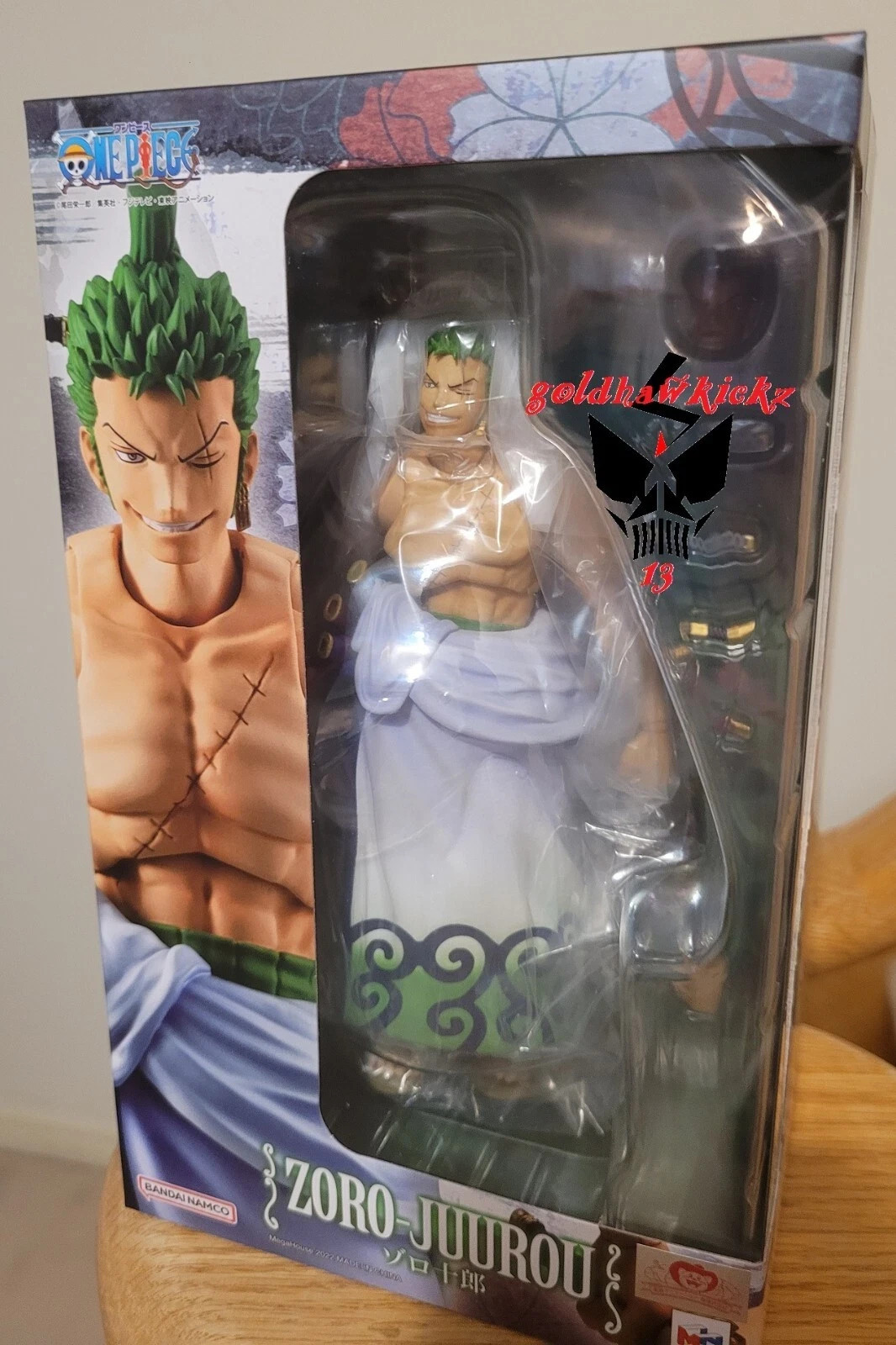 authentic MegaHouse Variable Action Heroes ONE PIECE zoro juro Action Figure VAH