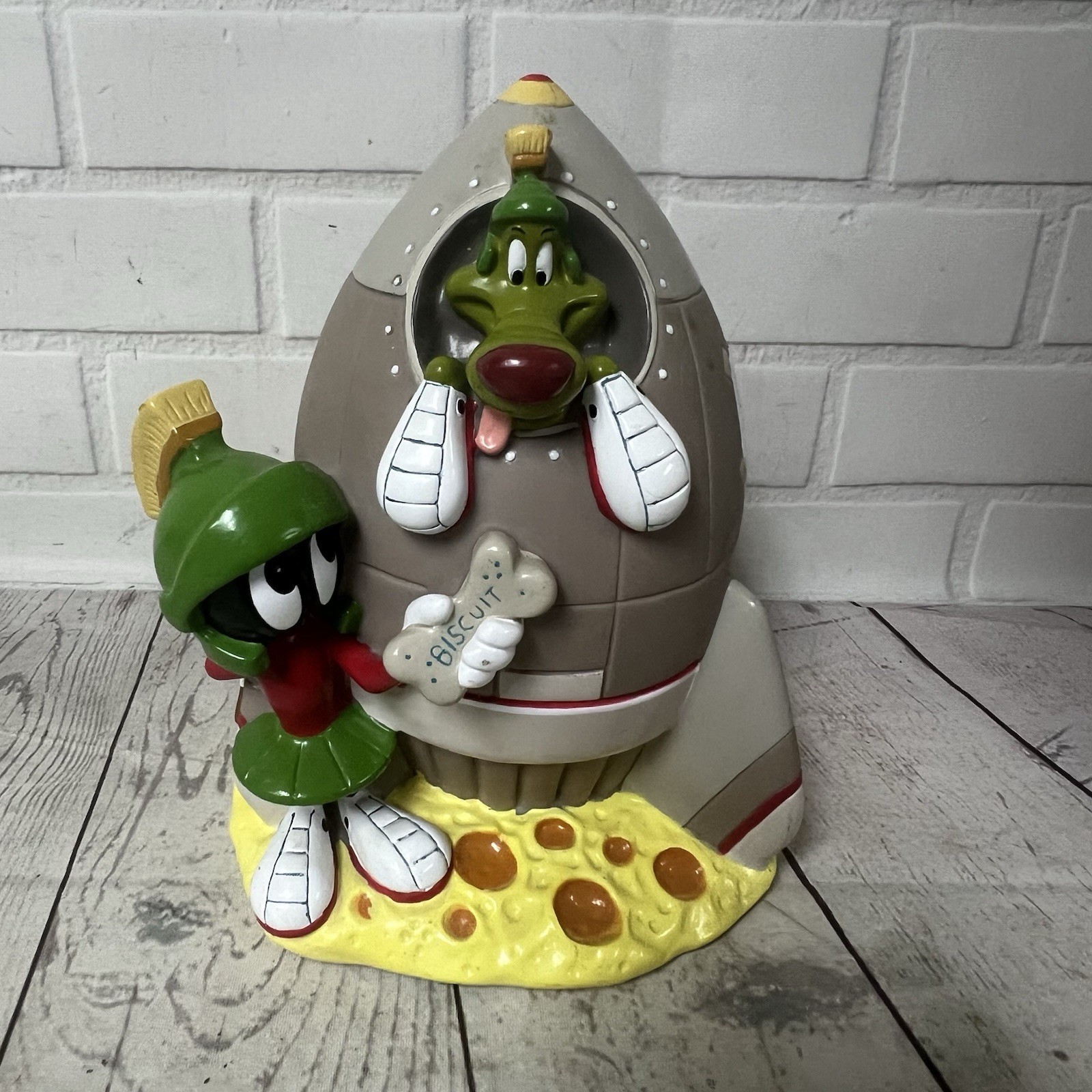 LOONEY TUNES WB 1996 ROCKET SPACESHIP MARVIN THE MARTIAN & K-9 DOG PIGGY BANK F1